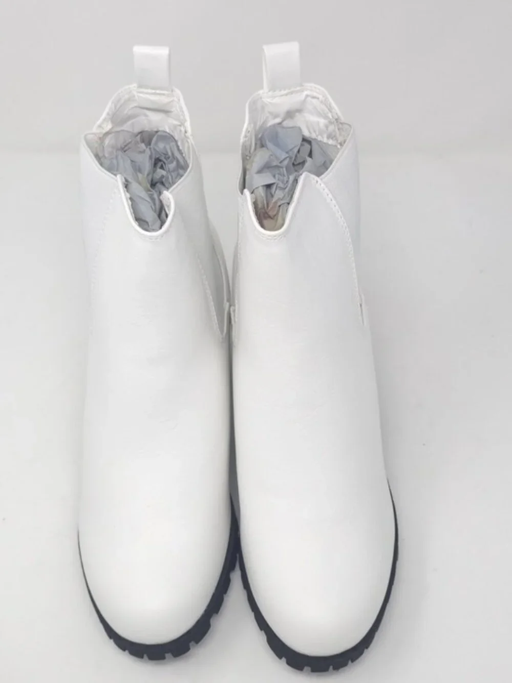 White Chunky Heel Ankle Boots Chelsea Style Platform Minimalist Trendy - Picture 10 of 10